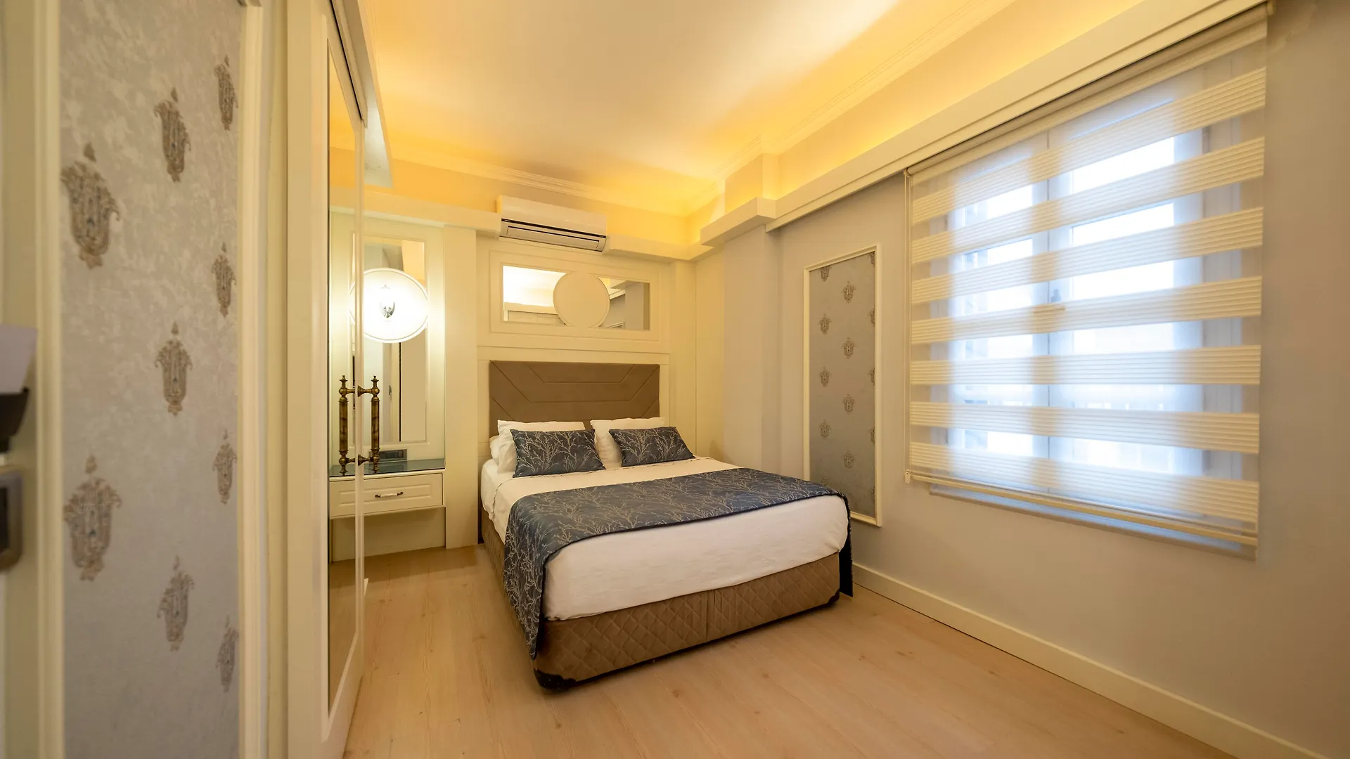 Castle Old Town Hotel Antalya 3*,