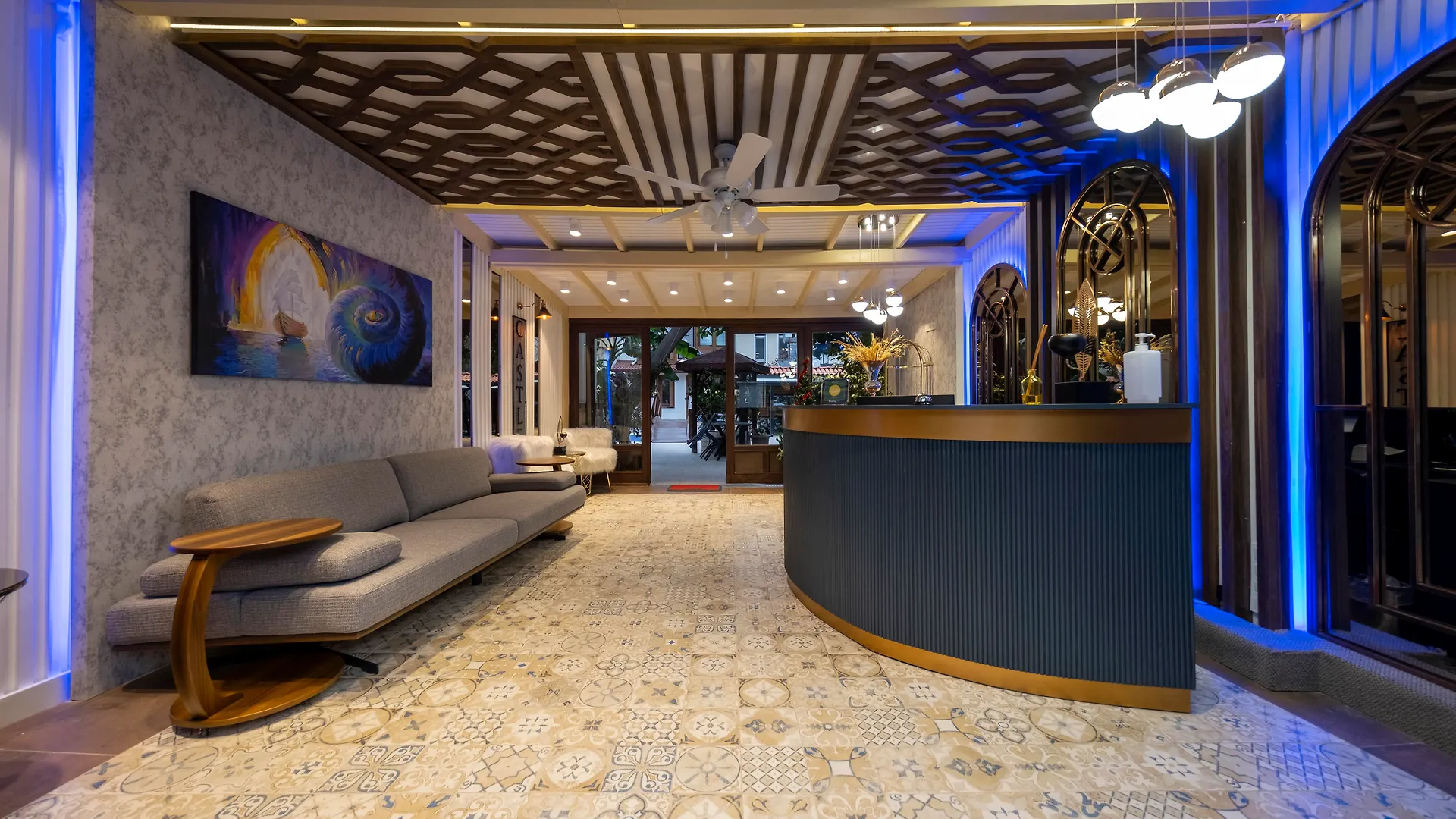 Castle Old Town Hotel Antalya