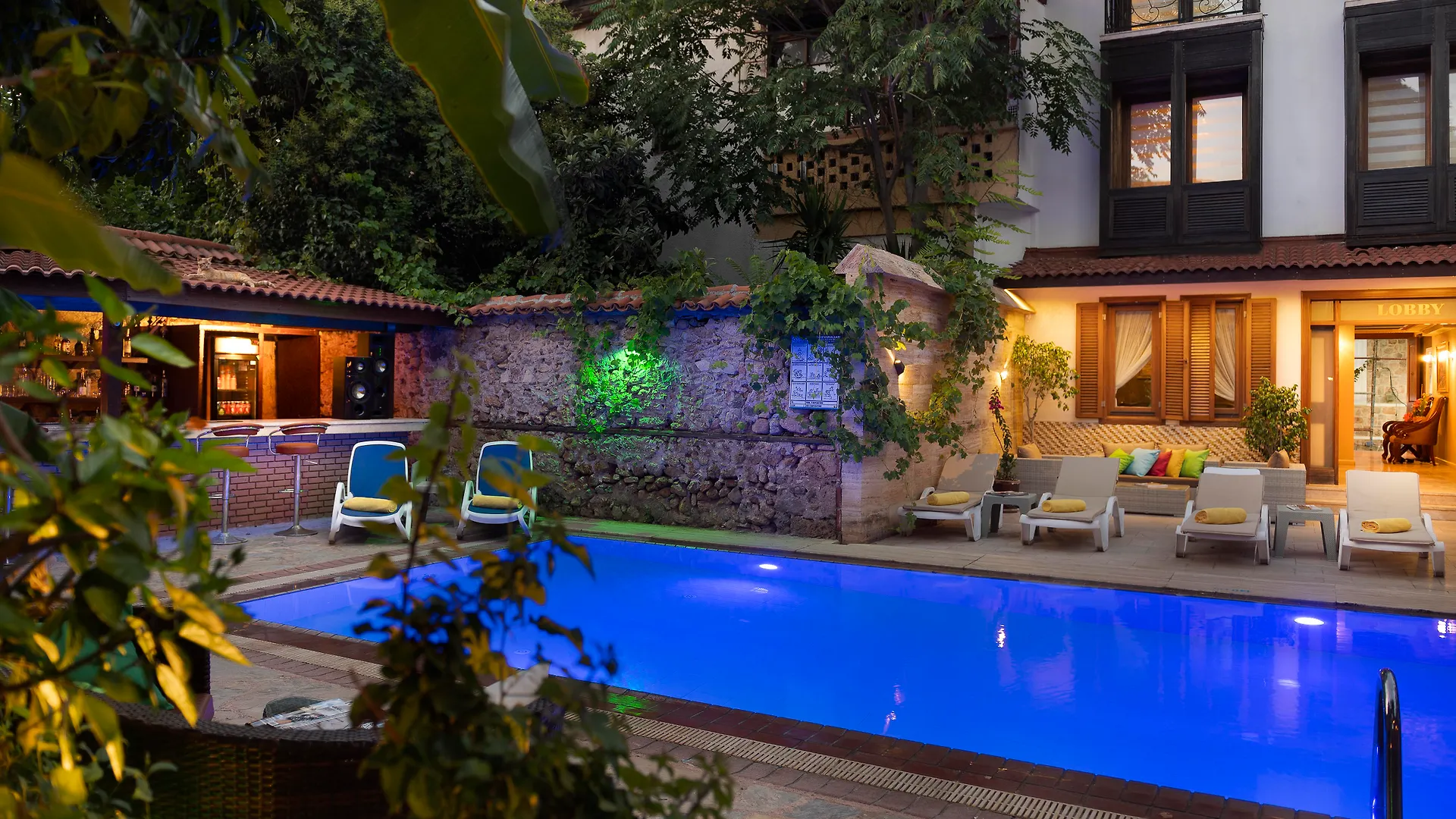Castle Old Town Hotel Antalya